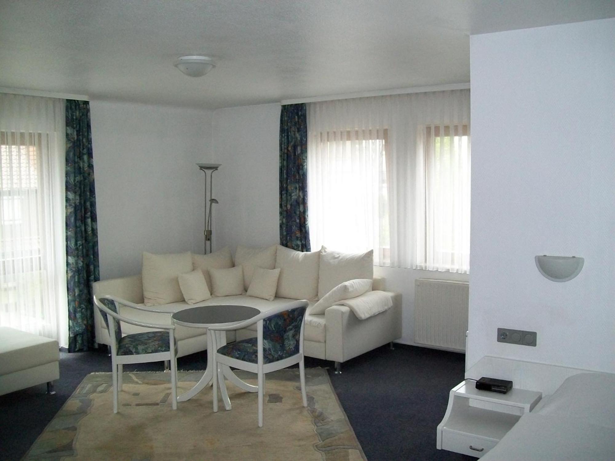 Hotel Gasthof Traube Kernen Екстер'єр фото