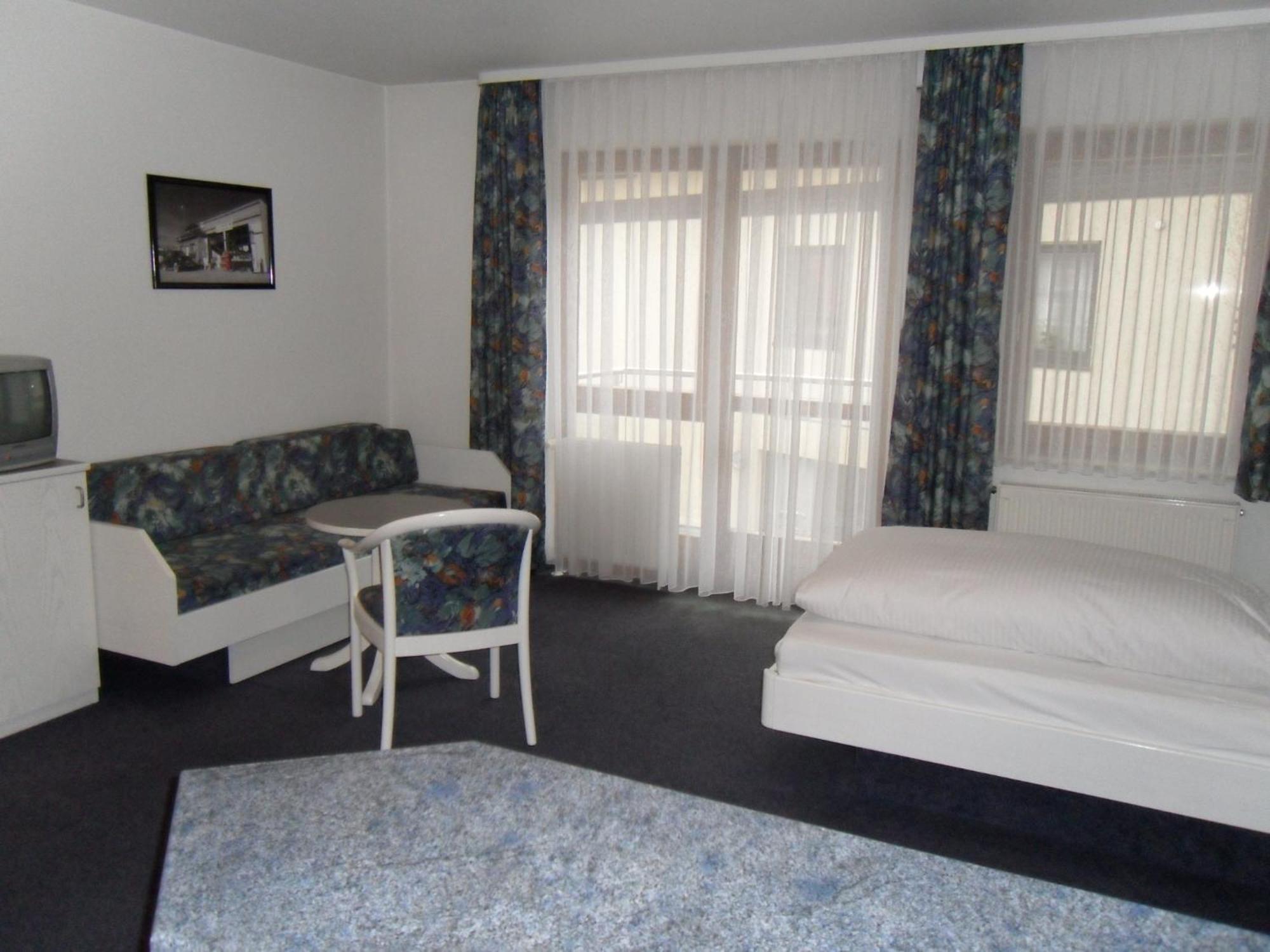 Hotel Gasthof Traube Kernen Екстер'єр фото