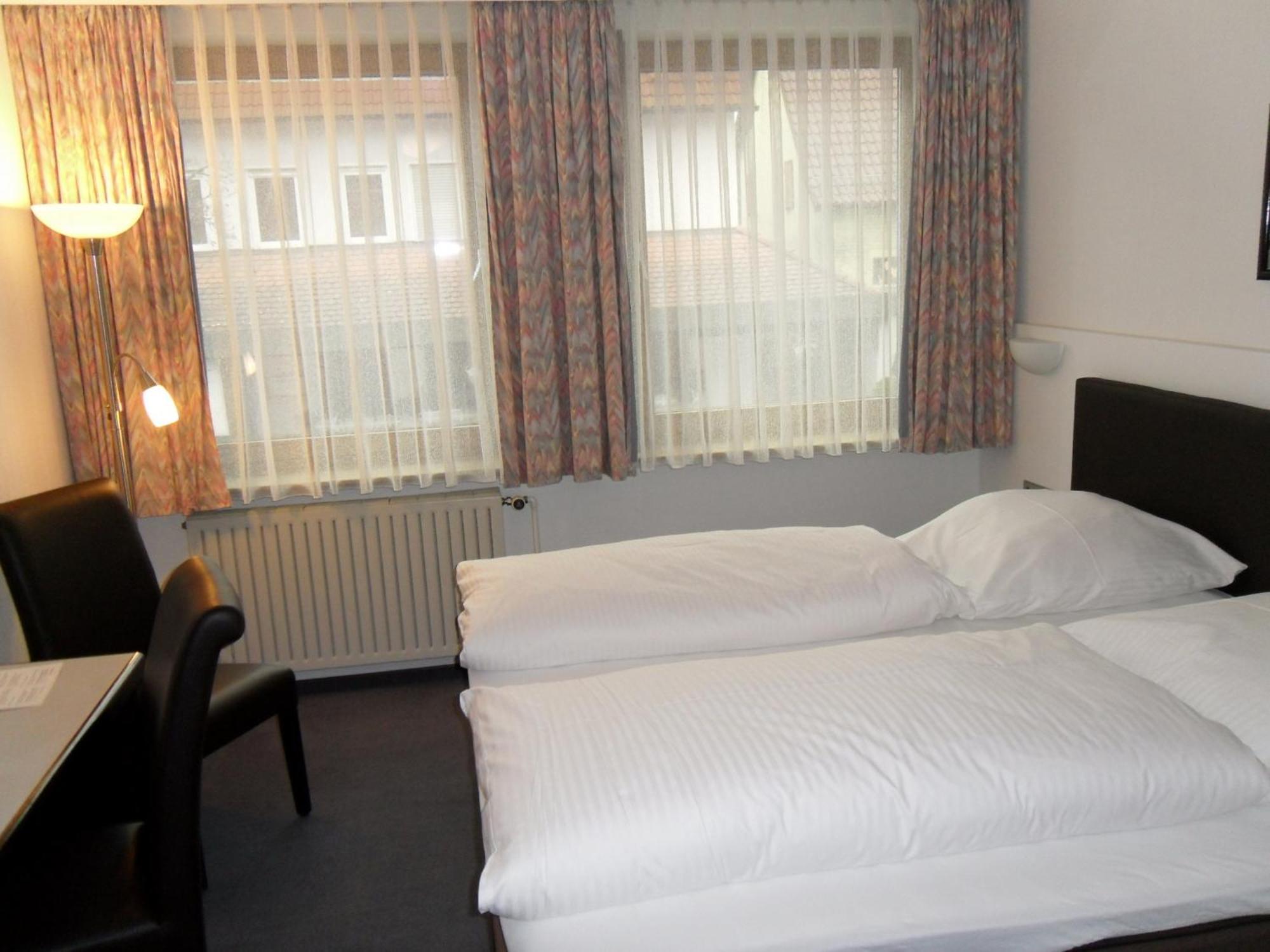 Hotel Gasthof Traube Kernen Екстер'єр фото